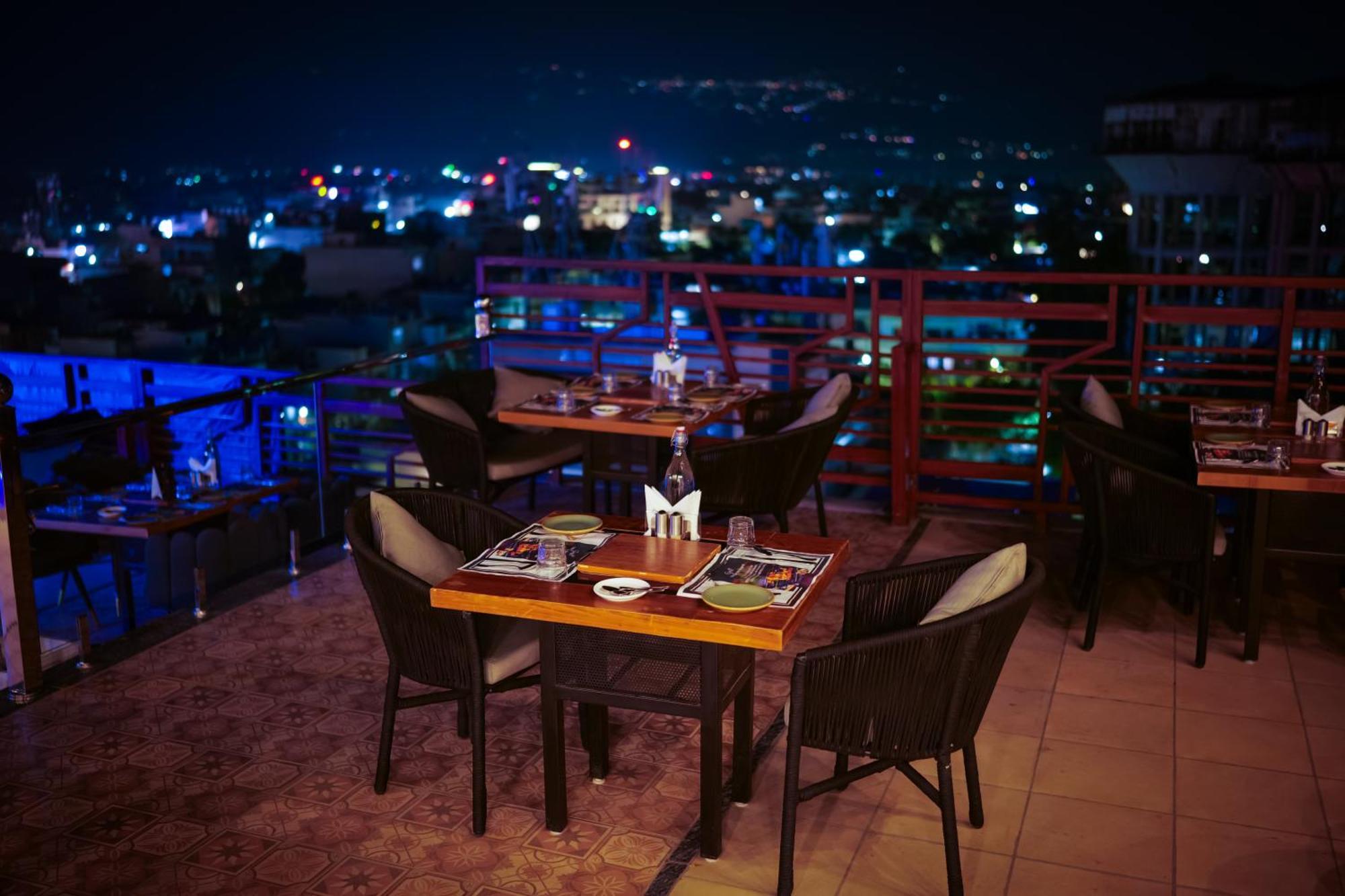 Effotel By Sayaji Dehradun Esterno foto
